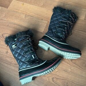 NWOT Sorel Tofino Cate Black Lifestyle Waterproof Winter Boots size 7